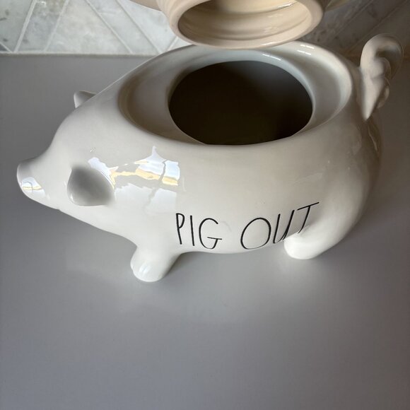 Rae Dunn Ceramic Pig Out White Pig Container Canister with Lid Brand New - Picture 6 of 10